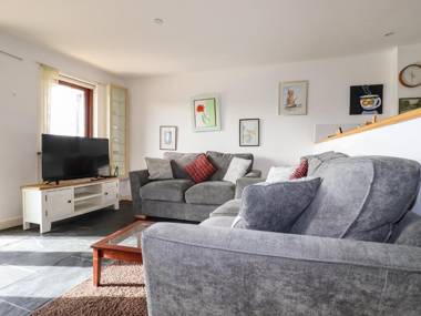 White Lodge Apartment