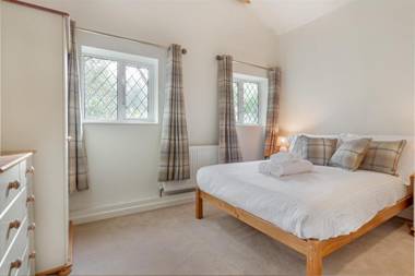 The Old Thatch - Bredon