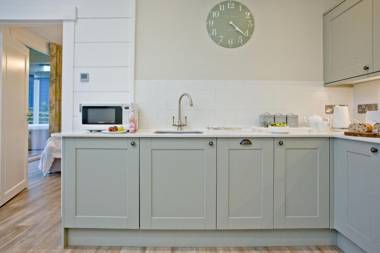 Thistledown Lode Nr Saunton