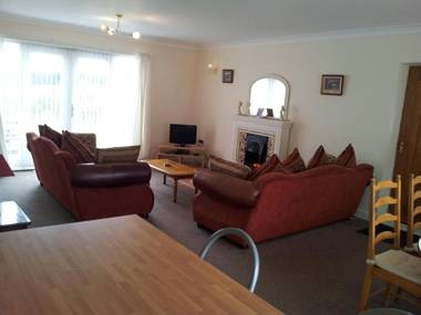 Hamsteels Hall Cottages