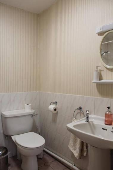 Holly Lodge Country Guest House