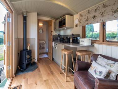 Padarn's Hut Llandrindod Wells