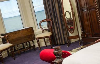 The Salty Dog Hotel & Bistro