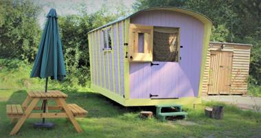 Sleeps-3 Gypsy Carriage 'Rose'