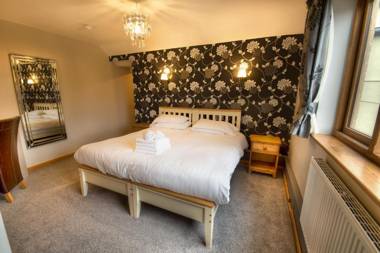 The Elephant & Castle Hotel