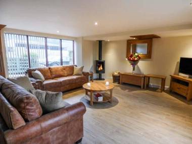 Manor Barn Stoke-on-Trent