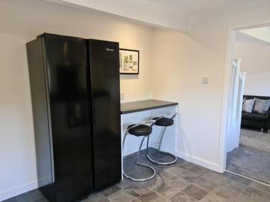 Warsett Crescent 5 bedrooms near the coast.