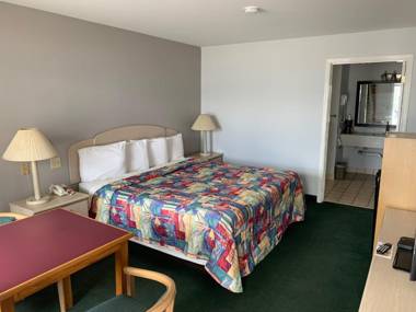 Key West Inn - Childersburg