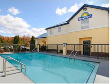 Days Inn by Wyndham Lincoln