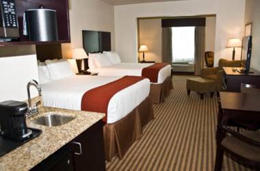 Holiday Inn Express and Suites Heber Springs an IHG Hotel