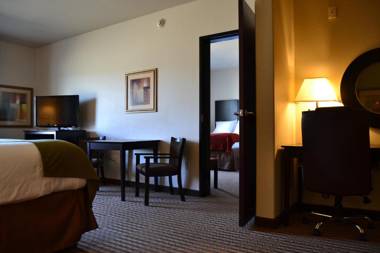 Holiday Inn Express and Suites Heber Springs an IHG Hotel