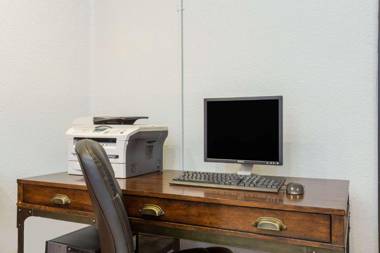 Days Inn by Wyndham Buckeye