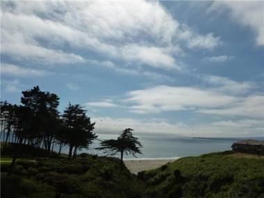 Romantic Getaway to Seascape Villa