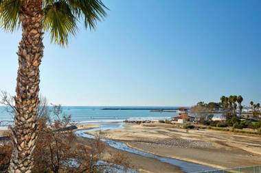 DoubleTree Suites by Hilton Doheny Beach