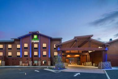 Holiday Inn Express Redwood National Park an IHG Hotel