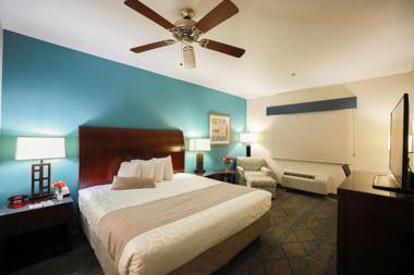 Best Western Plus Wasco Inn & Suites