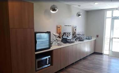 Microtel Inn & Suites by Wyndham Woodland Park