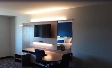 Microtel Inn & Suites by Wyndham Woodland Park