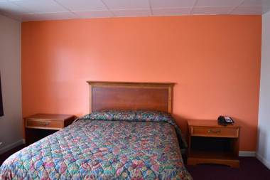 PLYMOUTH MOTOR LODGE