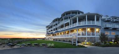 Madison Beach Hotel Curio Collection by Hilton