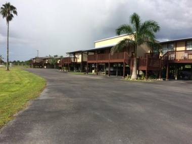 River Wilderness Waterfront Cabins