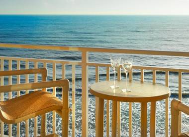Paradise Beach Club - Oceanfront and Penthouse