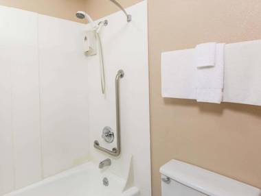 Travelodge by Wyndham Denison