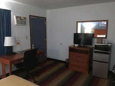 Travelodge by Wyndham Spirit Lake/Okoboji