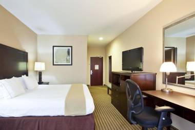 Holiday Inn Express Le Roy an IHG Hotel