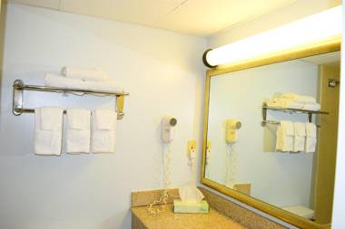 Days Inn by Wyndham Rock Falls