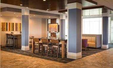 Holiday Inn Express & Suites Rock Falls an IHG Hotel