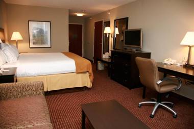 Holiday Inn Express Fort Wayne - East - New Haven an IHG Hotel