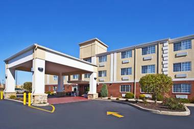 Holiday Inn Express Hotel & Suites Wabash an IHG Hotel