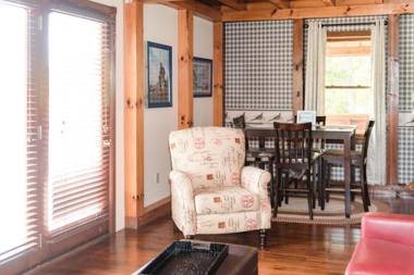 The Lake House A Hidden Gem Sleeps 4