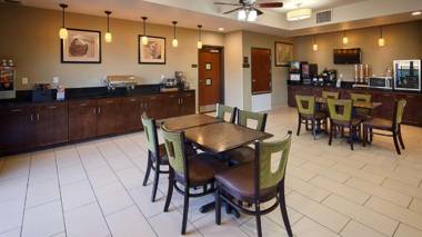 Best Western Plus DeSoto Inn & Suites