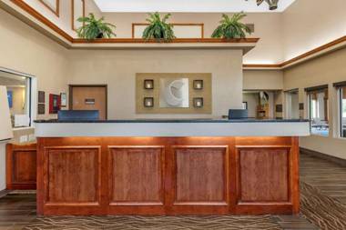 Comfort Inn & Suites Dimondale