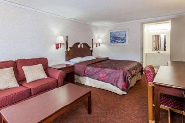 Knights Inn Farmington Hills