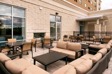 Holiday Inn & Suites - Farmington Hills - Detroit NW an IHG Hotel