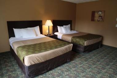 Econo Lodge Inn & Suites Munising Area