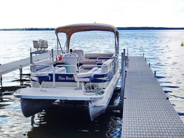 Peters Sunset Beach Resort and Golf