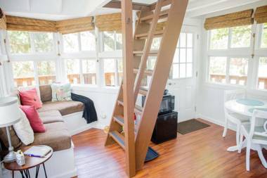 The Cottage Treehouses