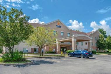 Comfort Inn & Suites St Louis-O'Fallon