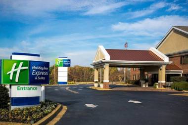 Holiday Inn Express Hotel And Suites Corinth