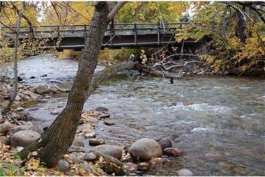 Creekside Rock Creek Jewel with Hot Tub by AAA Red Lodge Rentals
