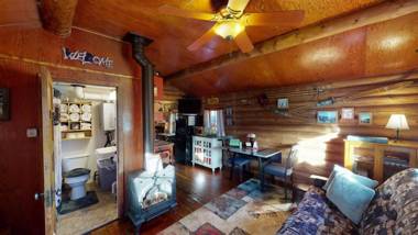 Dog Friendly Bear's Inn by AAA Red Lodge Rentals