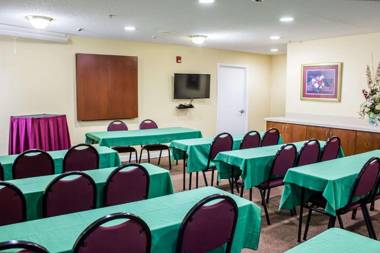 Quality Inn Fuquay Varina/ Holly Springs