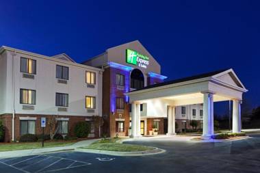 Holiday Inn Express & Suites Reidsville an IHG Hotel