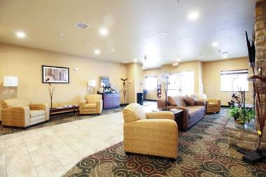 Cobblestone Hotel & Suites - Devils Lake