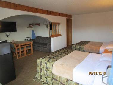 North Country Inn & Suites