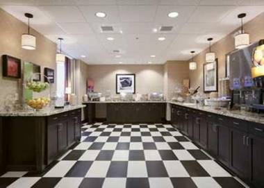 Hampton Inn & Suites Williston